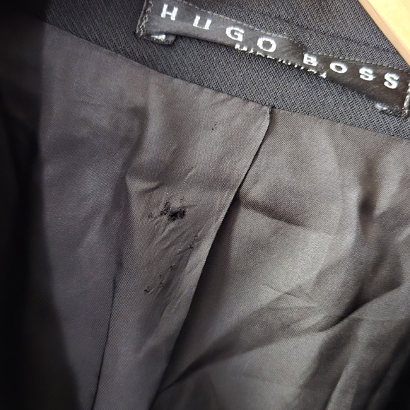 Hugo Boss Men's Black Wool Blazer Size 42R - Picture 10 of 10